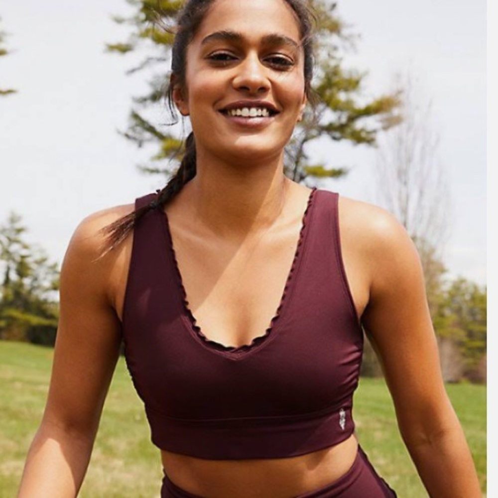 🌙FP MOVEMENT Hearts A Flutter Sports Bra🌙